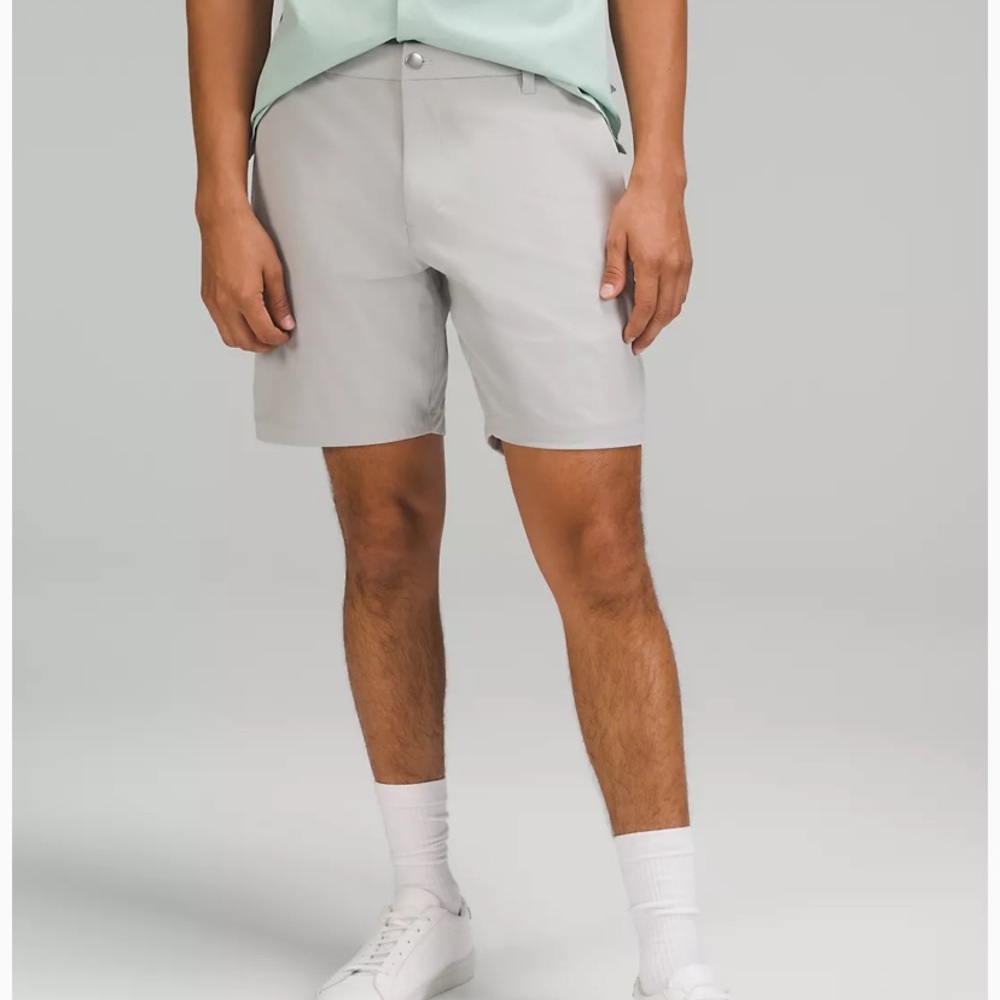Lululemon Athletica Men's Gray Shorts